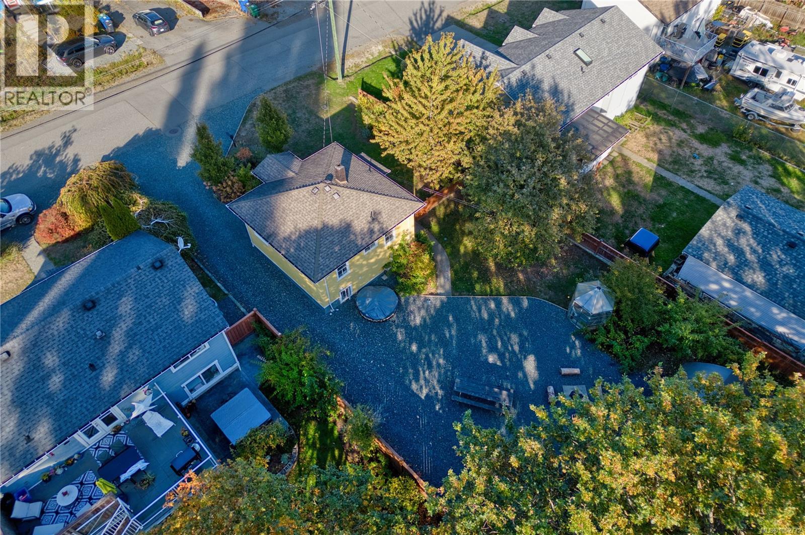 519 Duke St - 56