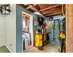 519 Duke St, Nanaimo, BC V9R1K2 Photo 36