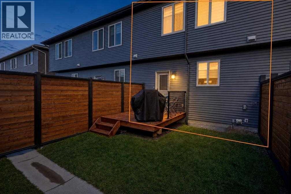 743 Wolf Willow Boulevard SE photo 39