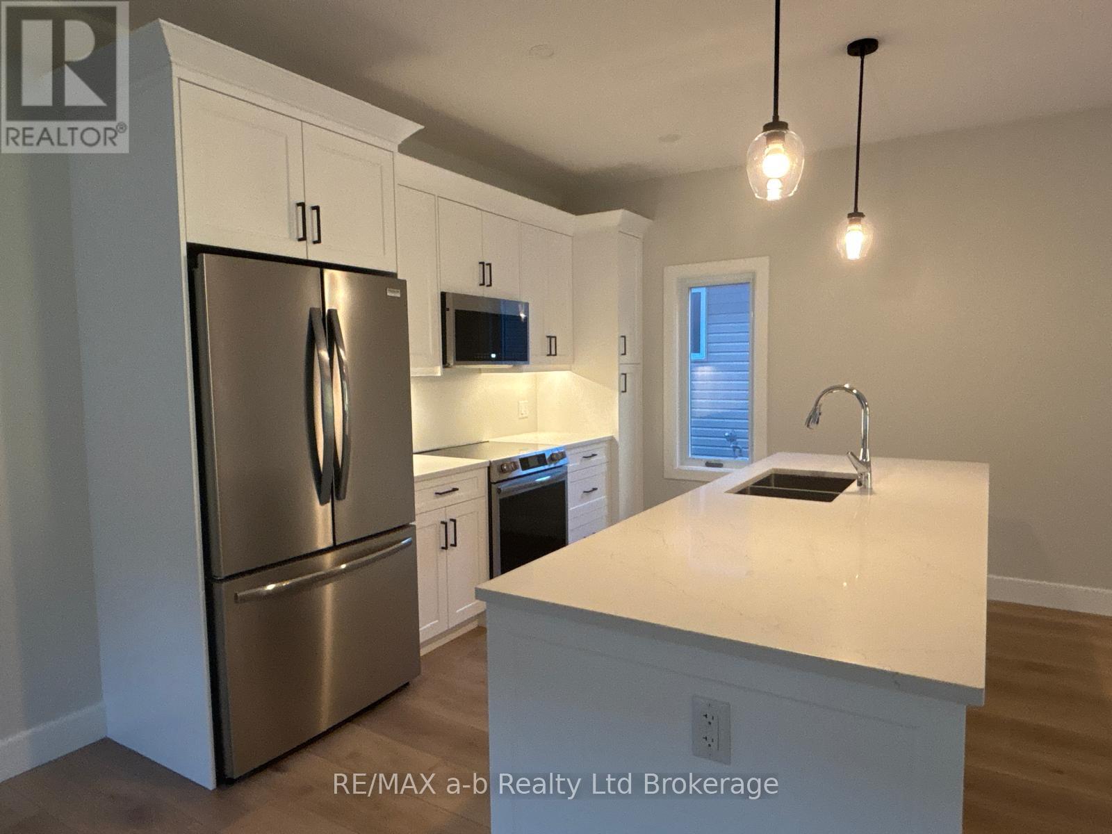 41 CASH CRESCENT, Ingersoll (Ingersoll - South) — photo 4
