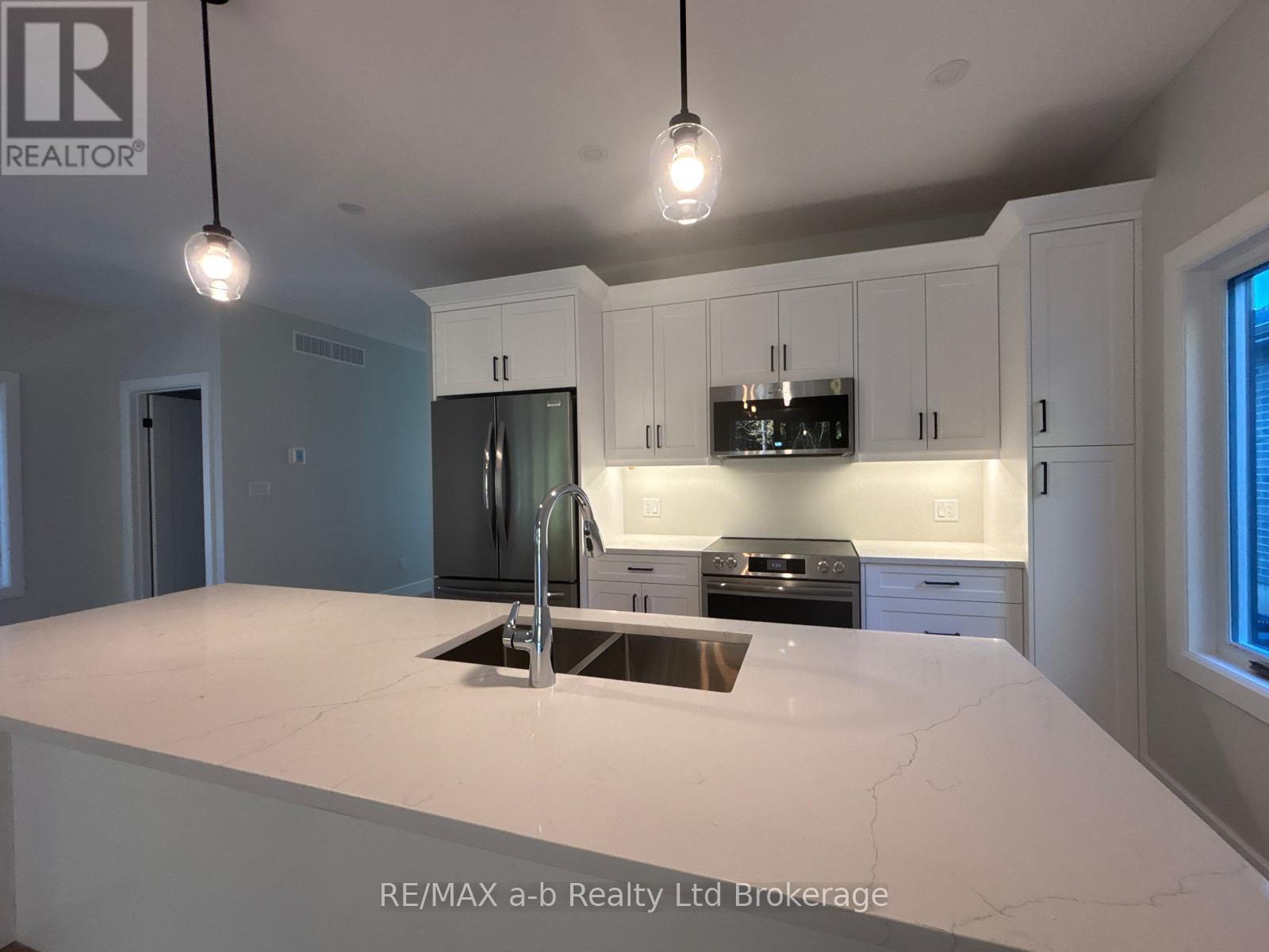 41 CASH CRESCENT, Ingersoll (Ingersoll - South) — photo 5