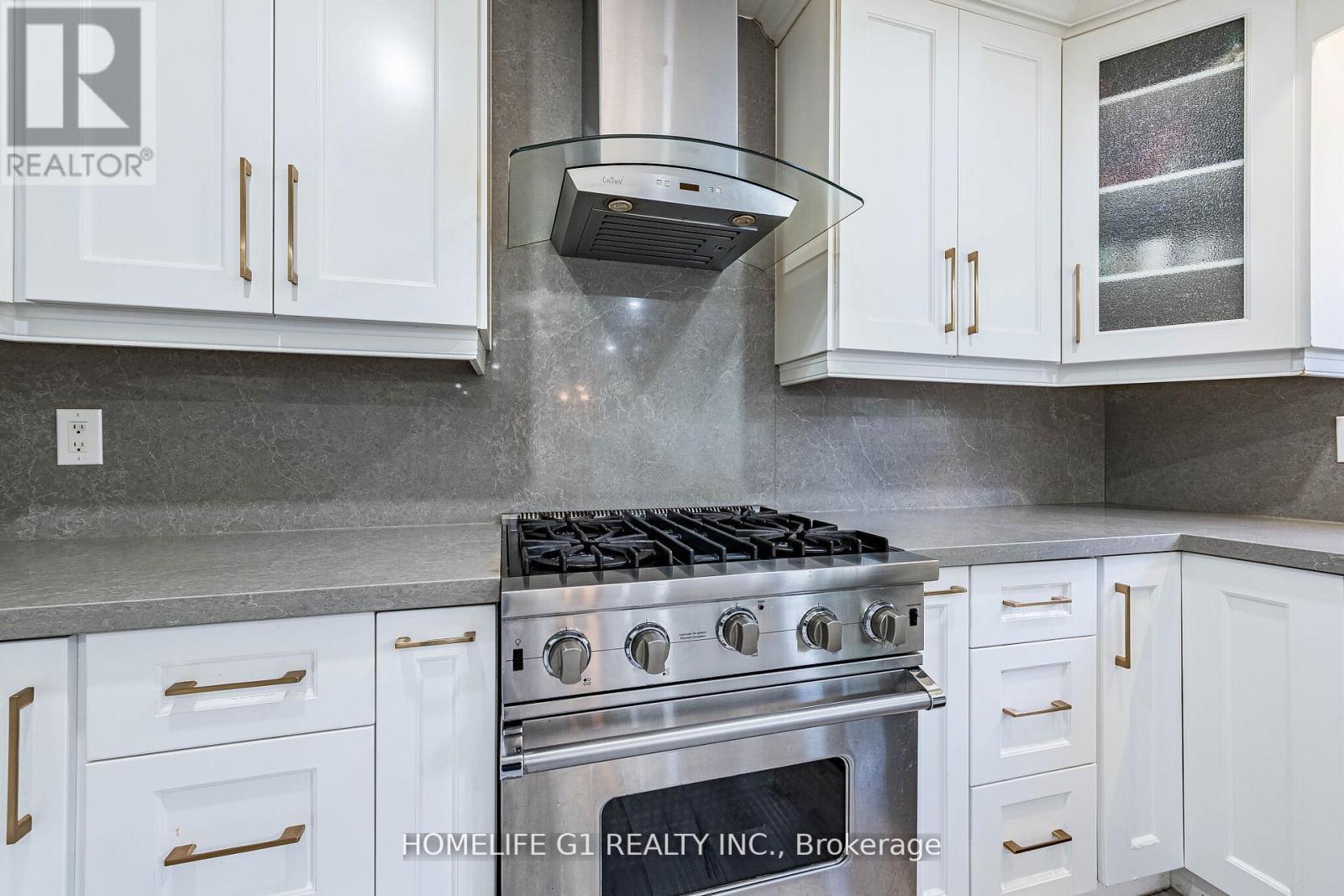 17 Crescent Hill Drive South, Brampton, ON photo 11
