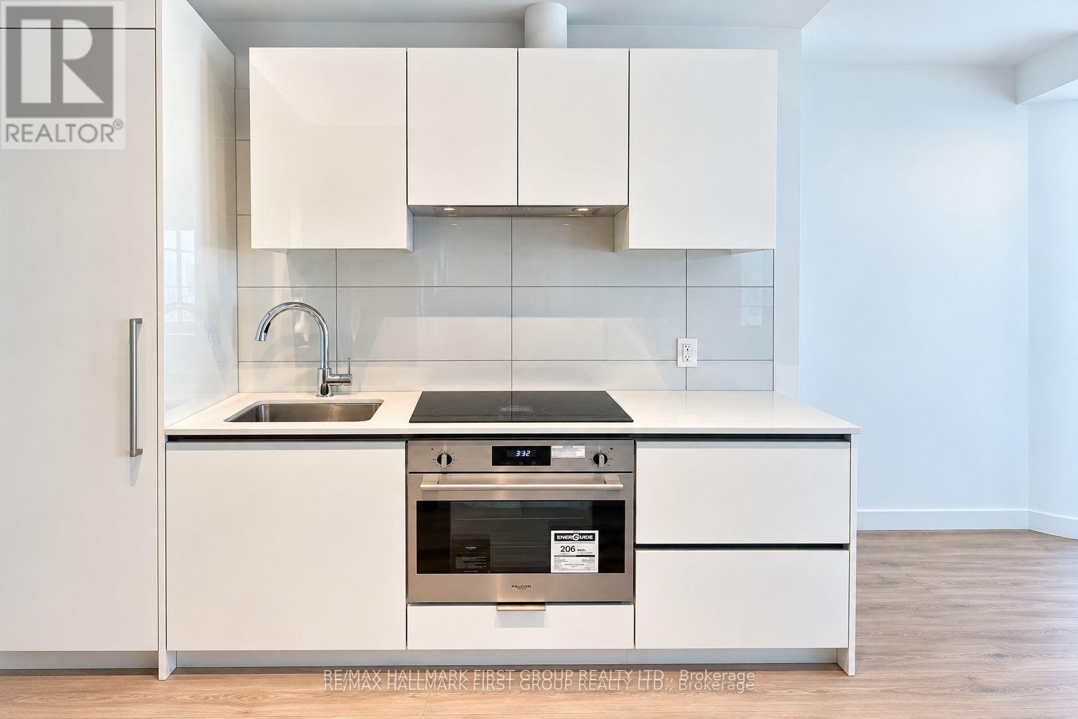 1235- 230 Simcoe Street, Toronto, ON photo 8