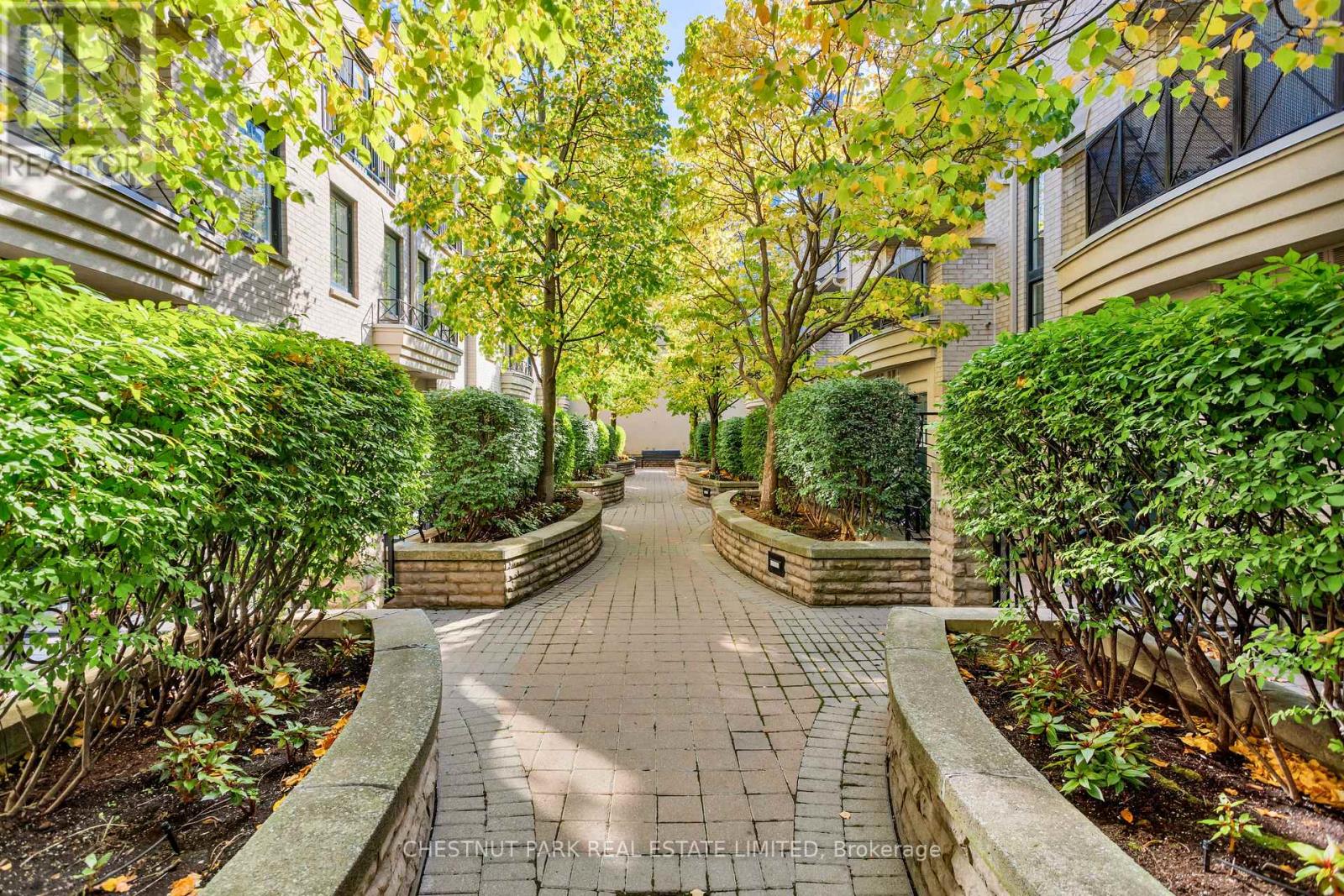 TH17- 1 Baxter Street, Toronto, ON photo 40