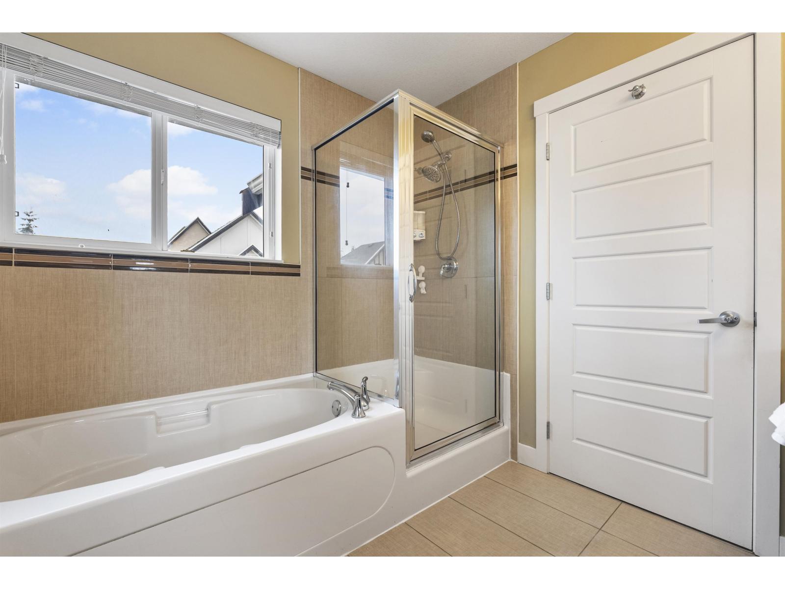 Photo of 7116 195A STREET 16