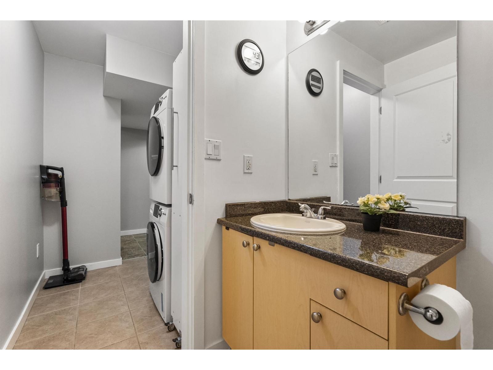 Photo of 7116 195A STREET 29