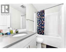 4, 69 Aquitania Circle W, Lethbridge, AB T1J5M5 Photo 21