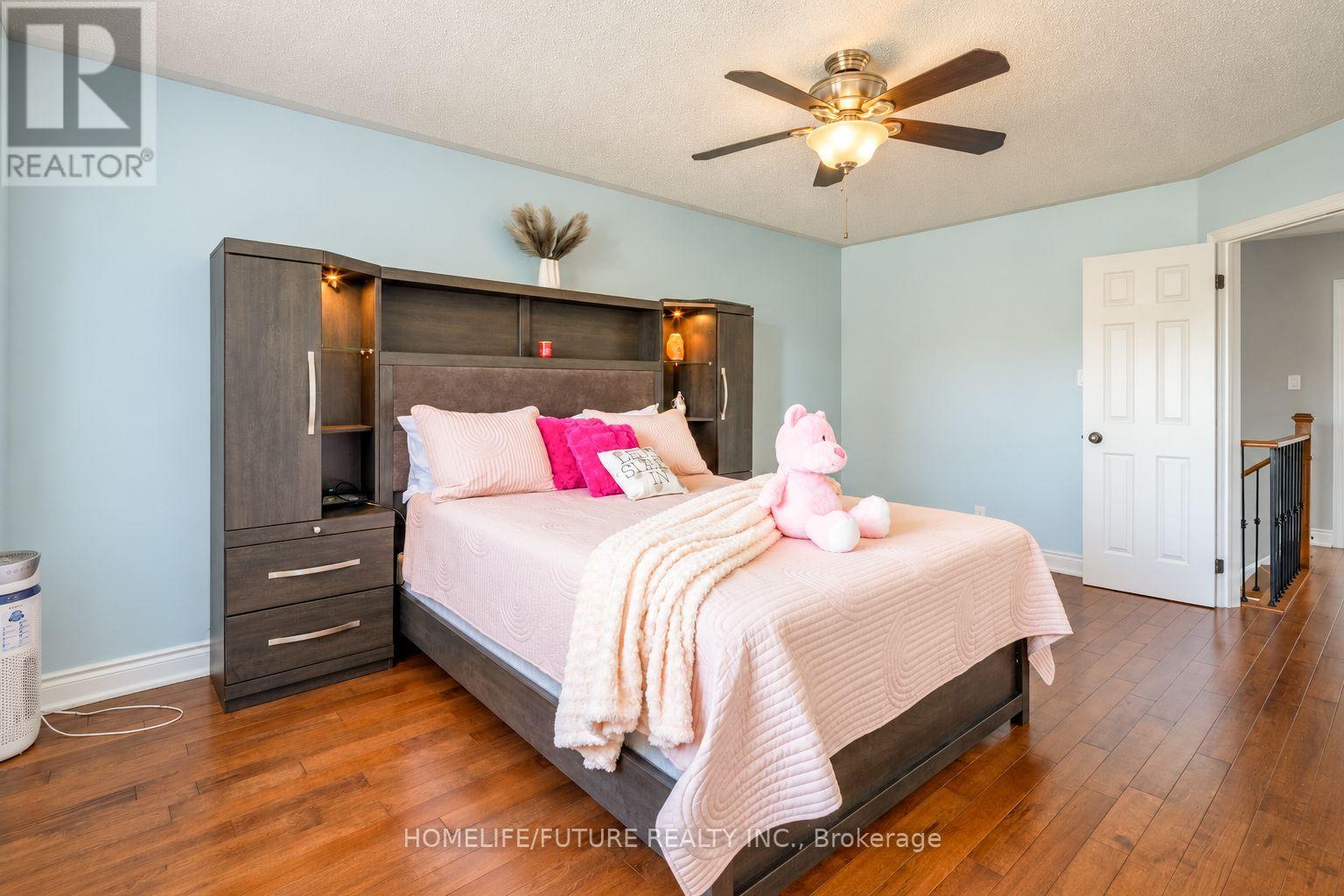 28 Montague Avenue, Clarington, ON photo 22