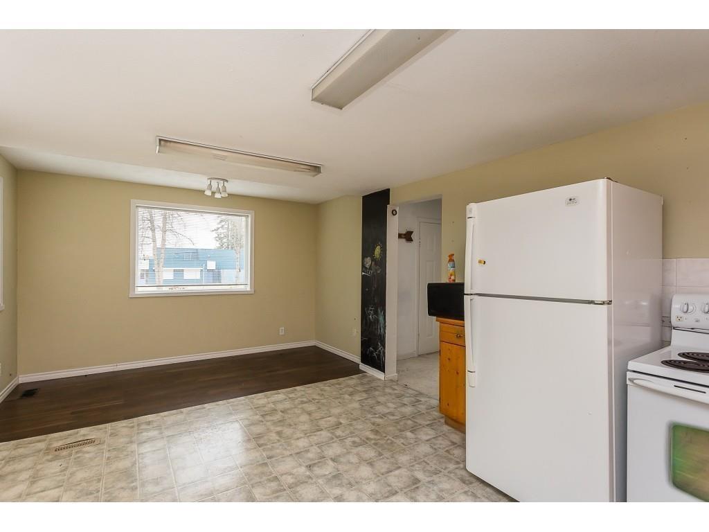 Photo 14 of 20