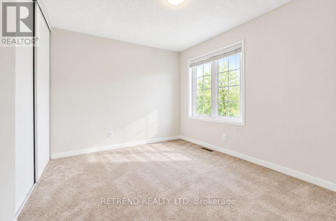 23 THOMAS LEGGE CRESCENT - 21