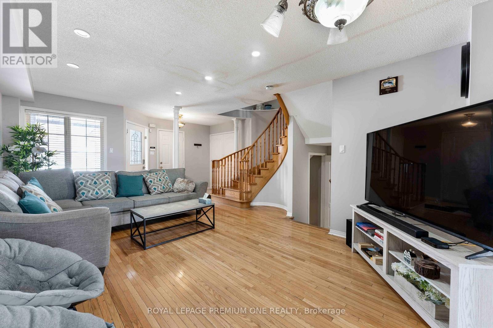 167 PARKTREE DRIVE, Vaughan (Maple) — photo 6