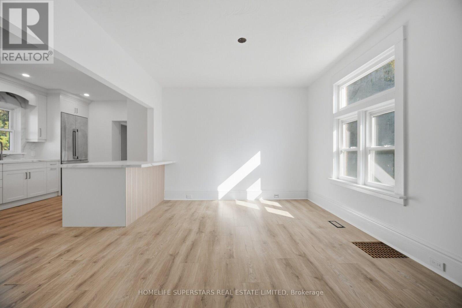 103 ARDEN AVENUE, Newmarket (Central Newmarket) — photo 12