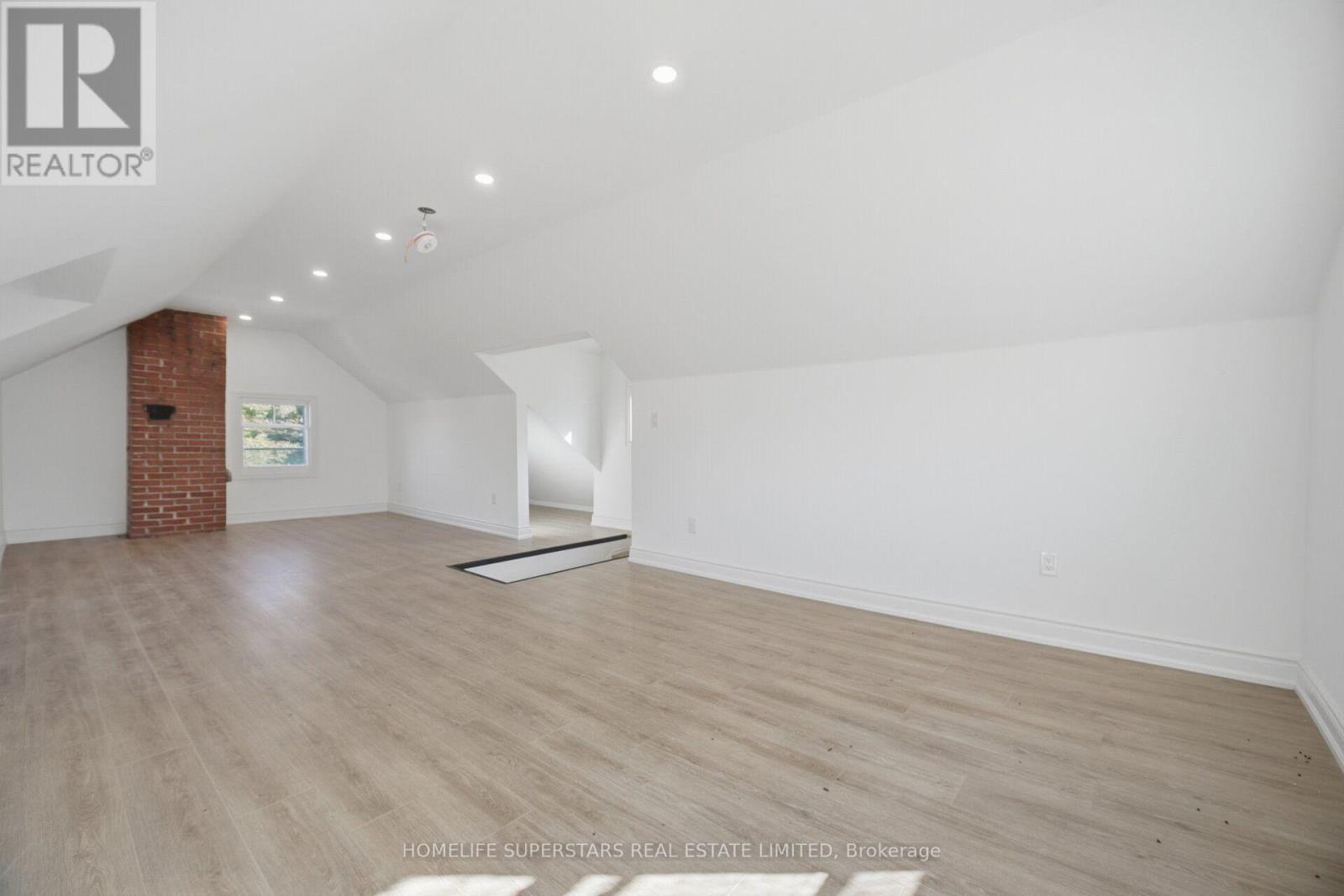 103 ARDEN AVENUE - 33