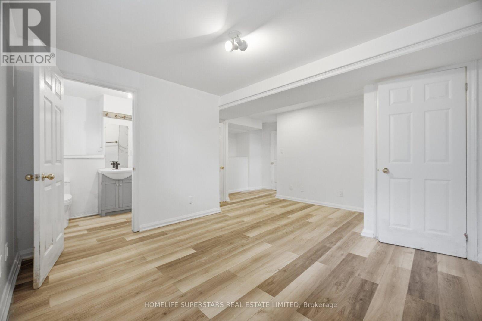 103 ARDEN AVENUE - 37