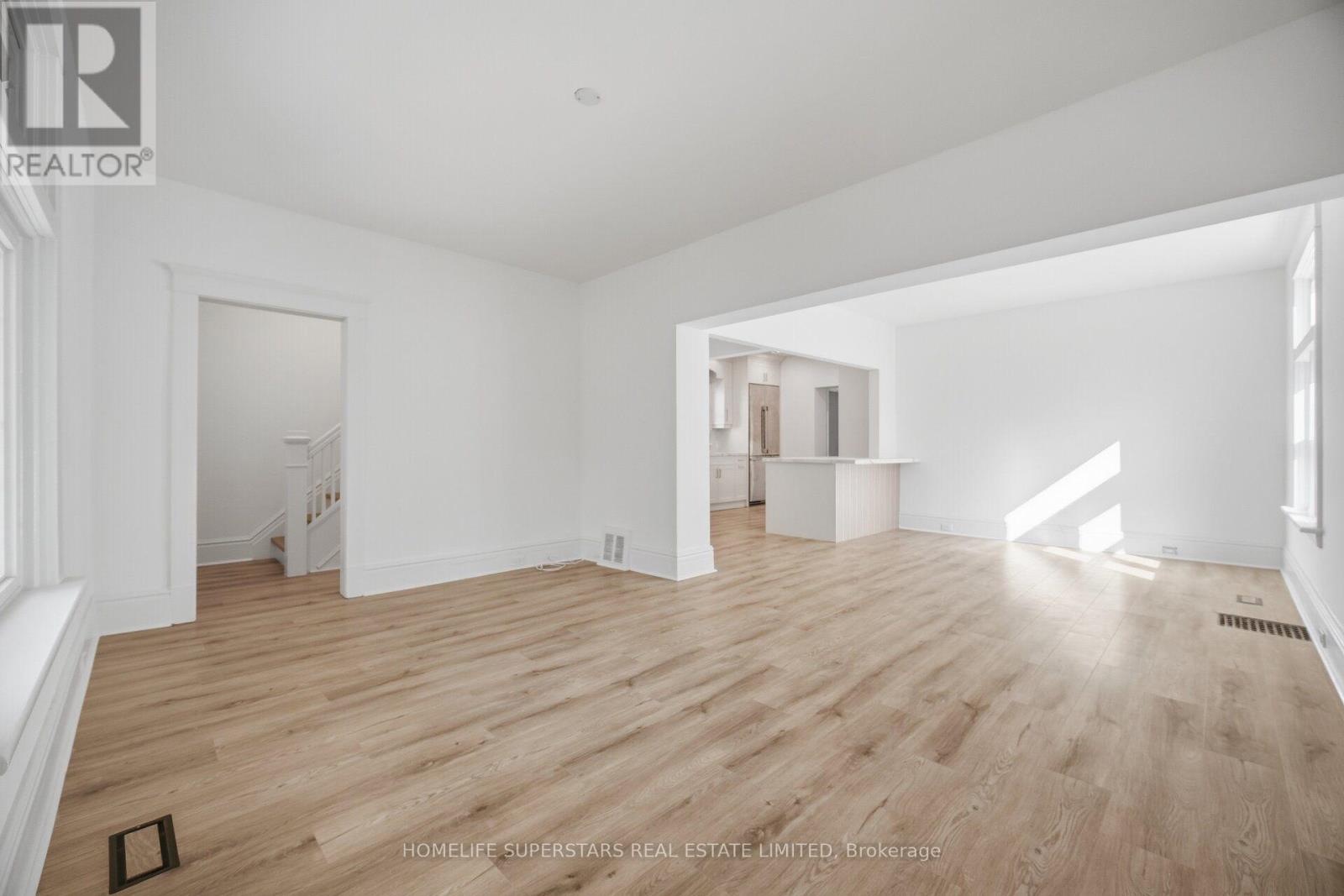 103 ARDEN AVENUE, Newmarket (Central Newmarket) — photo 5