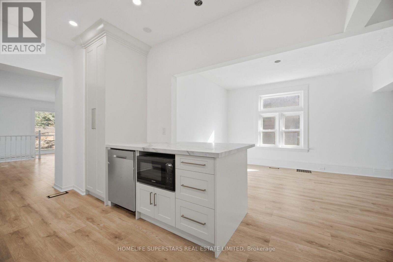 103 ARDEN AVENUE, Newmarket (Central Newmarket) — photo 8