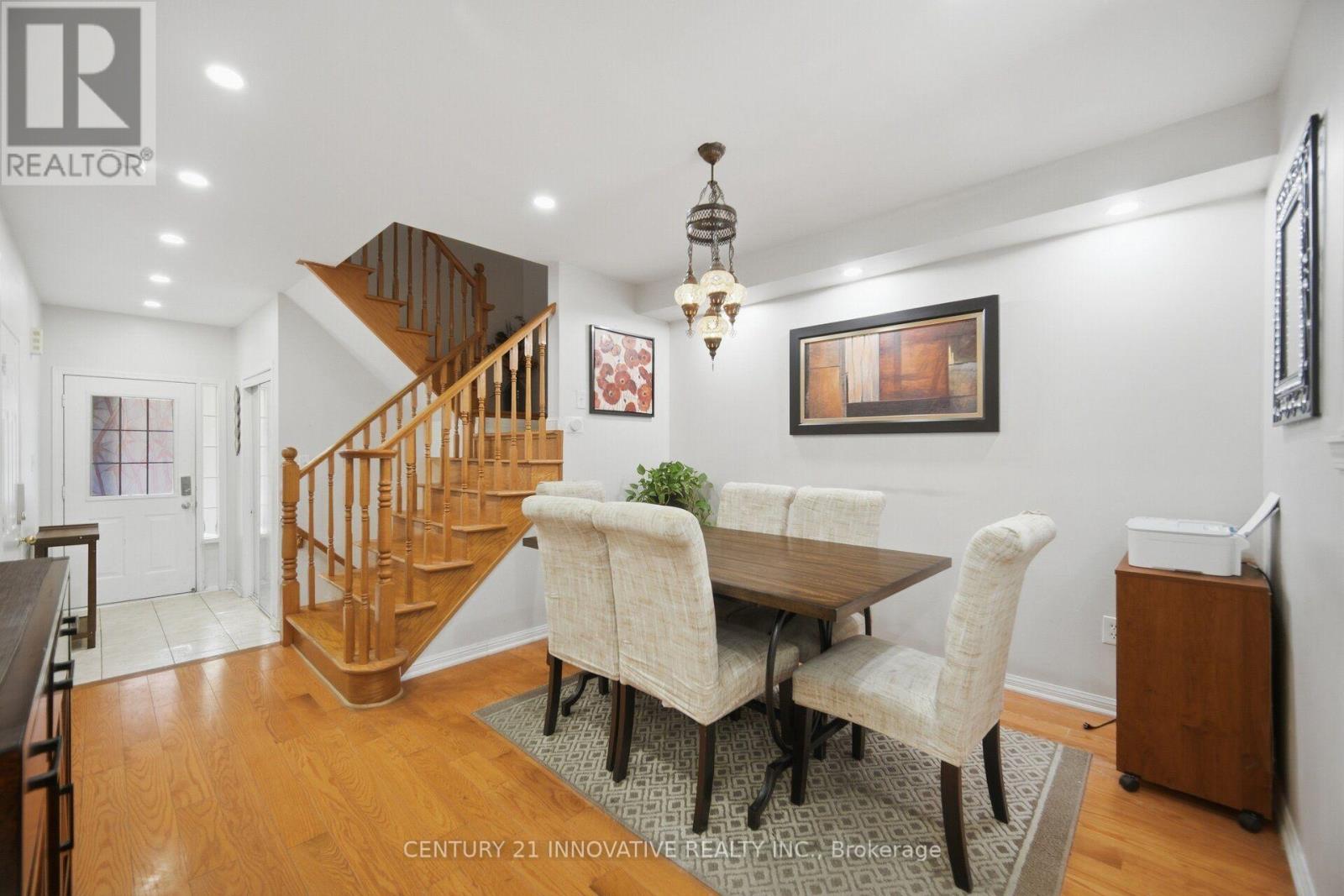 838 MCKAY CRESCENT, Milton (BE Beaty) — photo 2