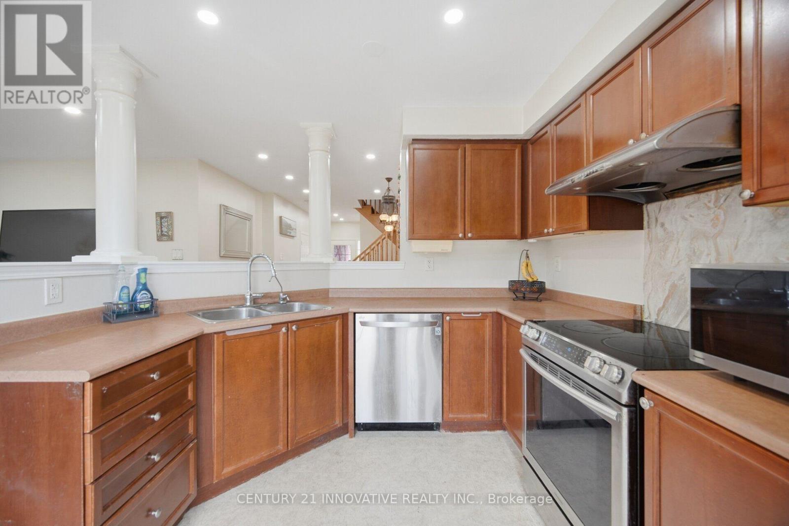 838 MCKAY CRESCENT - 6