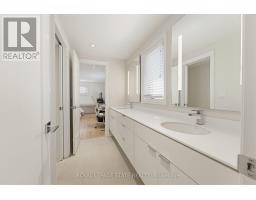Bathroom - 212 Stadacona Avenue, Hamilton, ON L9G4K1 Photo 20
