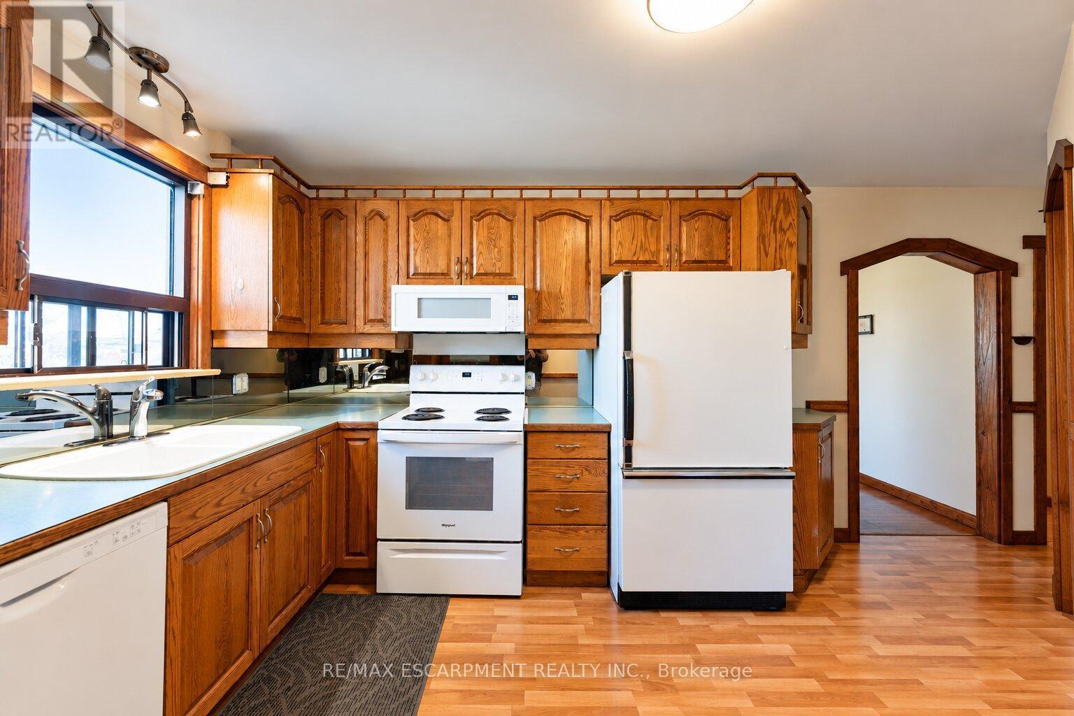 28 SHADYSIDE AVENUE, Hamilton (Burkholme) — photo 10