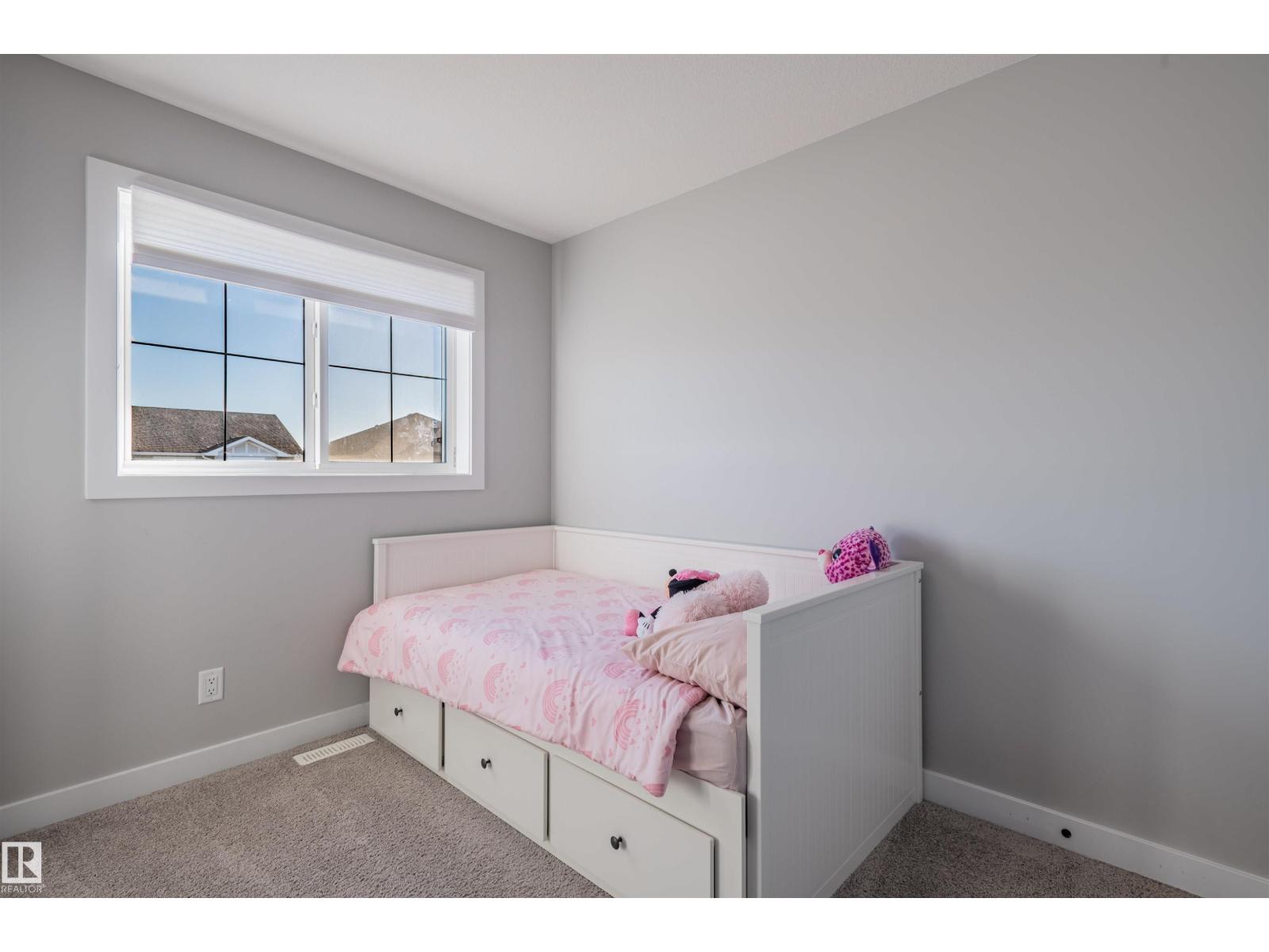 10624 98 Street, photo 40