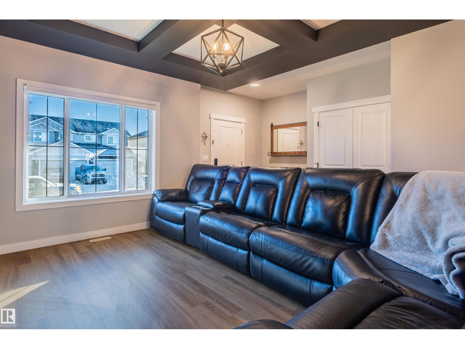 10624 98 Street, photo 12