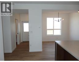 Living room - 67 Inglis Crescent, Sylvan Lake, AB T4S0W6 Photo 11