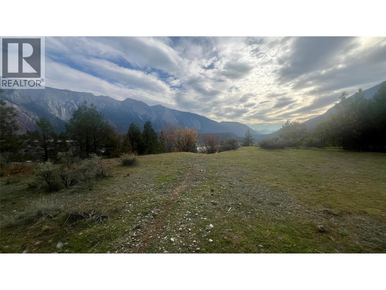 819 COLUMBIA Street, Lillooet - Image 1
