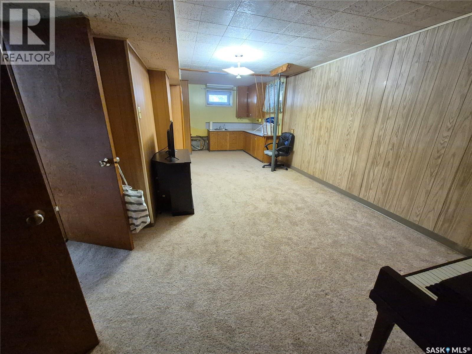 517 Bertrand AVENUE, Radville — photo 21