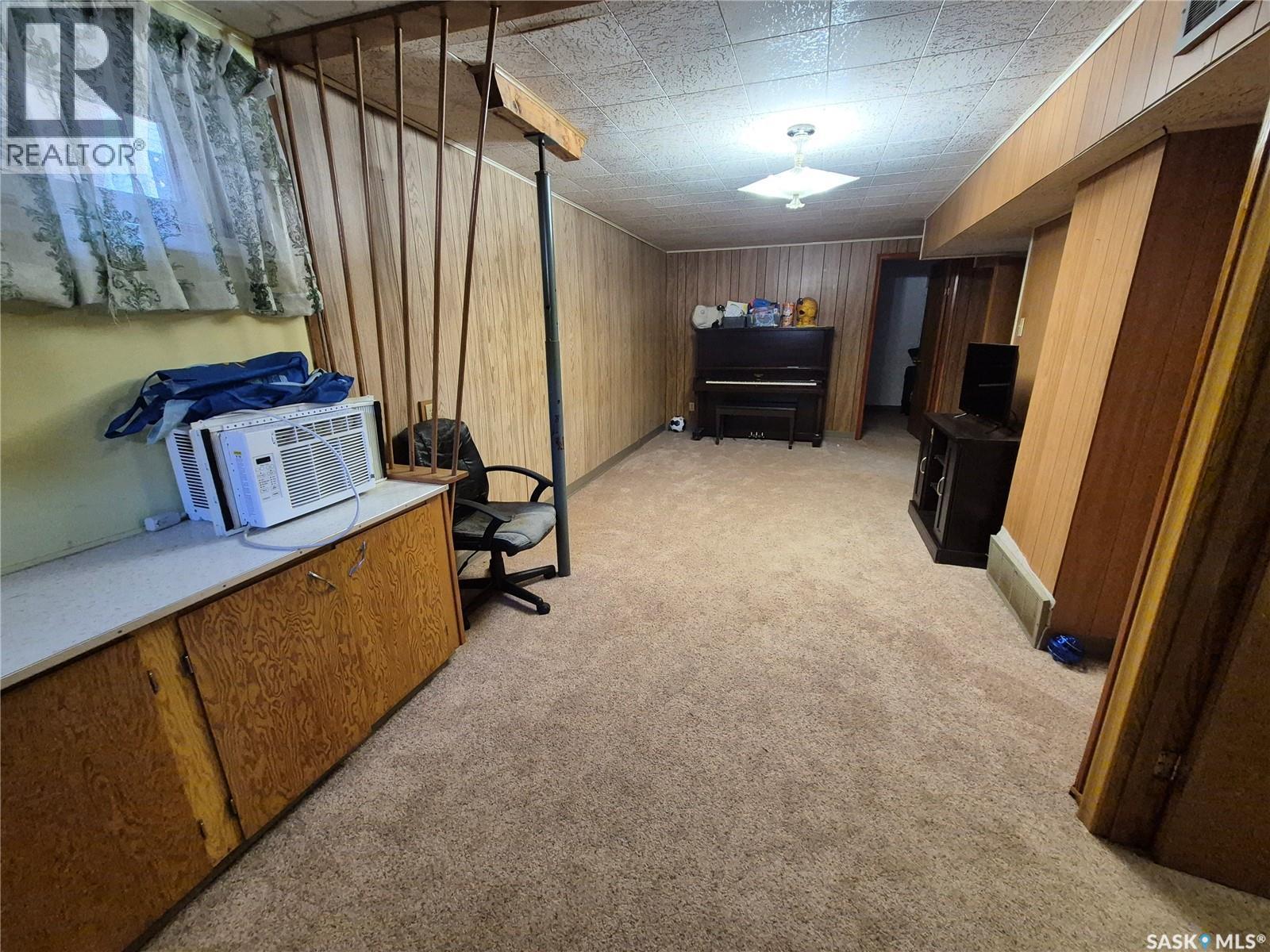 517 Bertrand AVENUE, Radville — photo 22