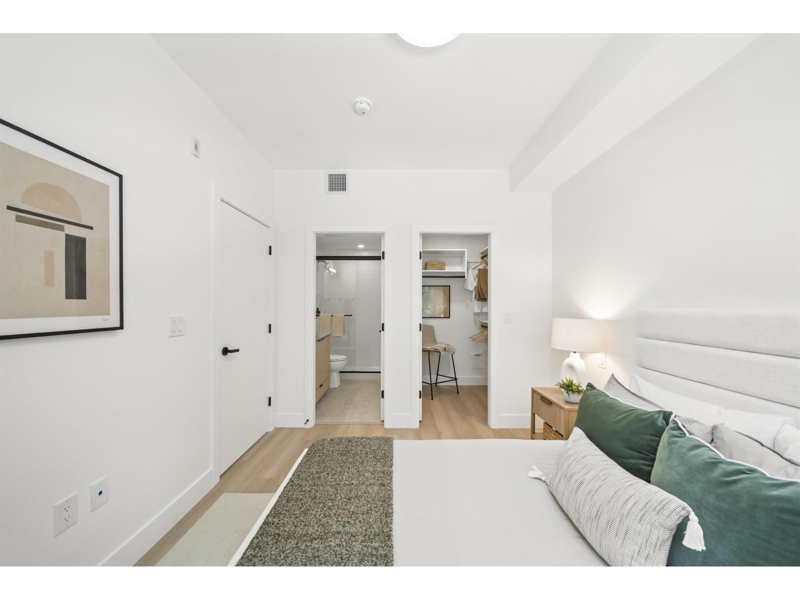 Photo of 220 13455 94A AVENUE 26