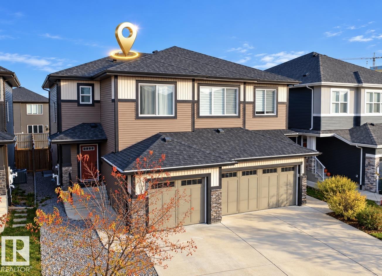 8017 223 ST NW, Edmonton, Alberta, T5T7H9