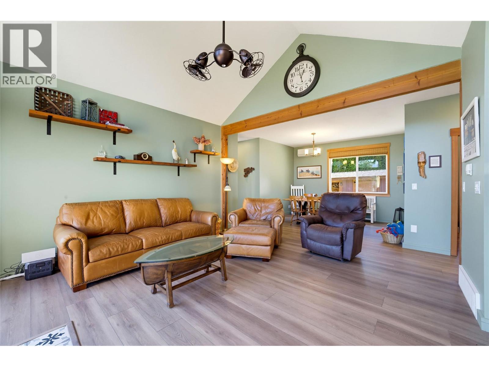 #4 5404 Sunnybrae Canoe Point Road - 9