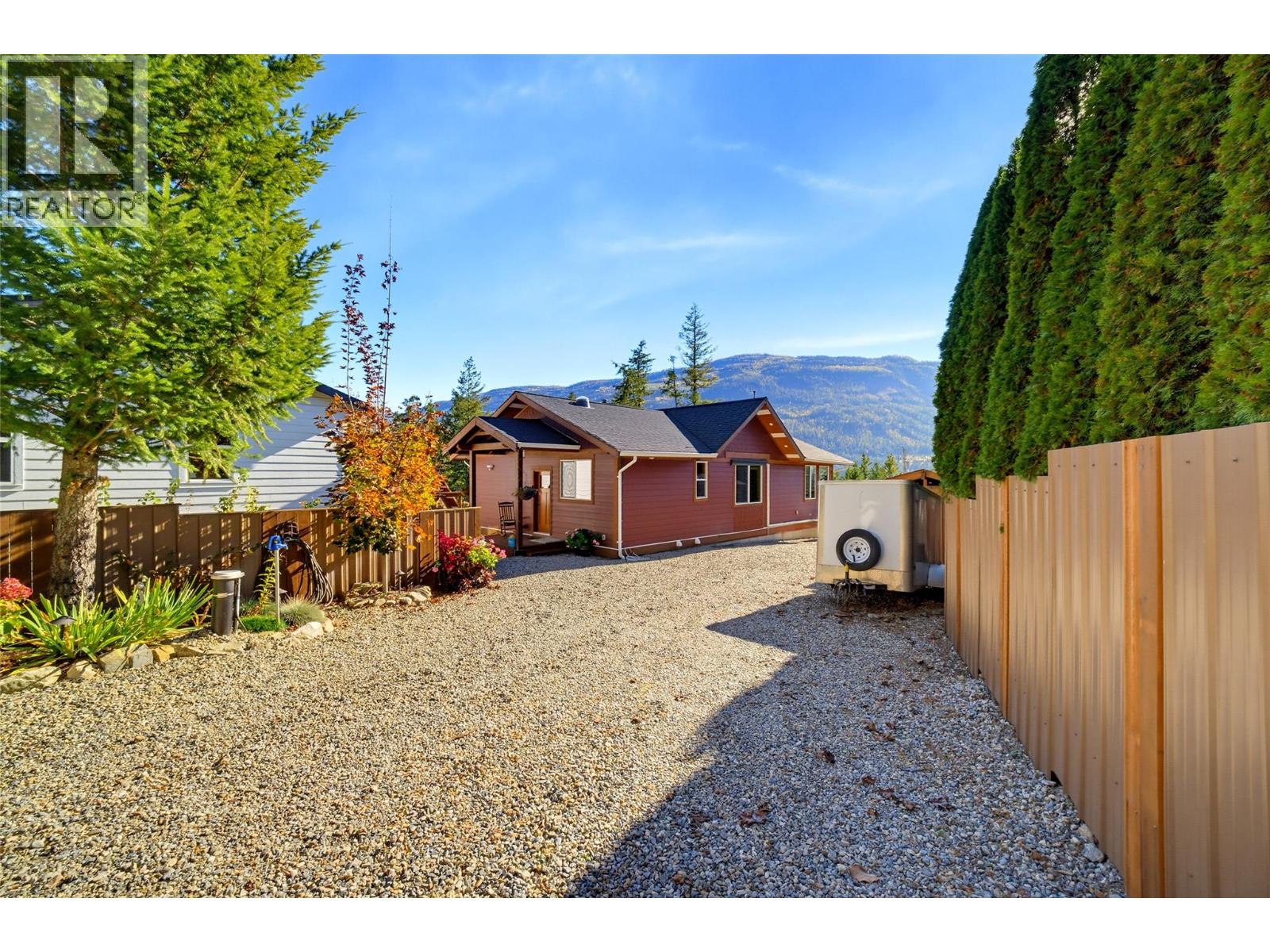 #4 5404 Sunnybrae Canoe Point Road - 35