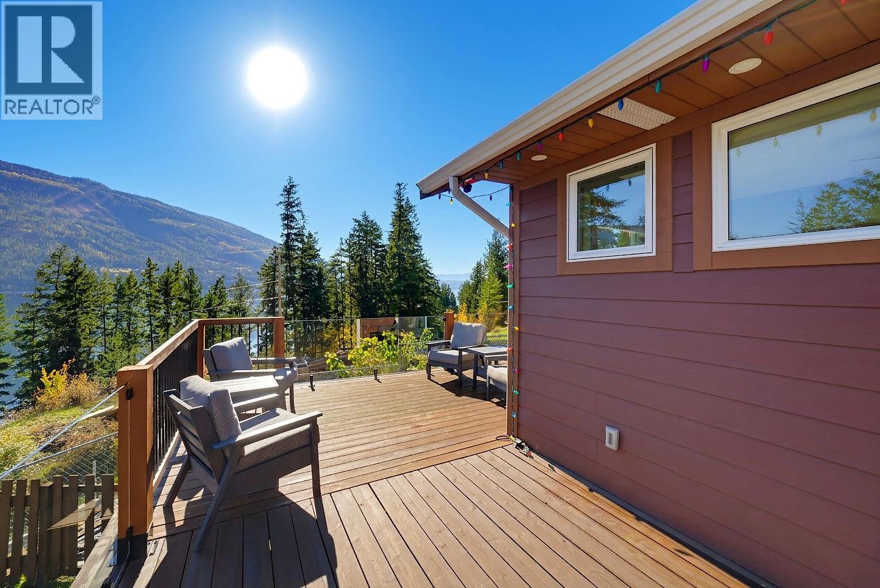 #4 5404 Sunnybrae Canoe Point Road - 44