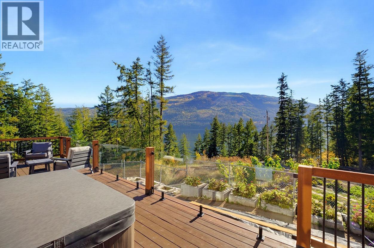 #4 5404 Sunnybrae Canoe Point Road - 46