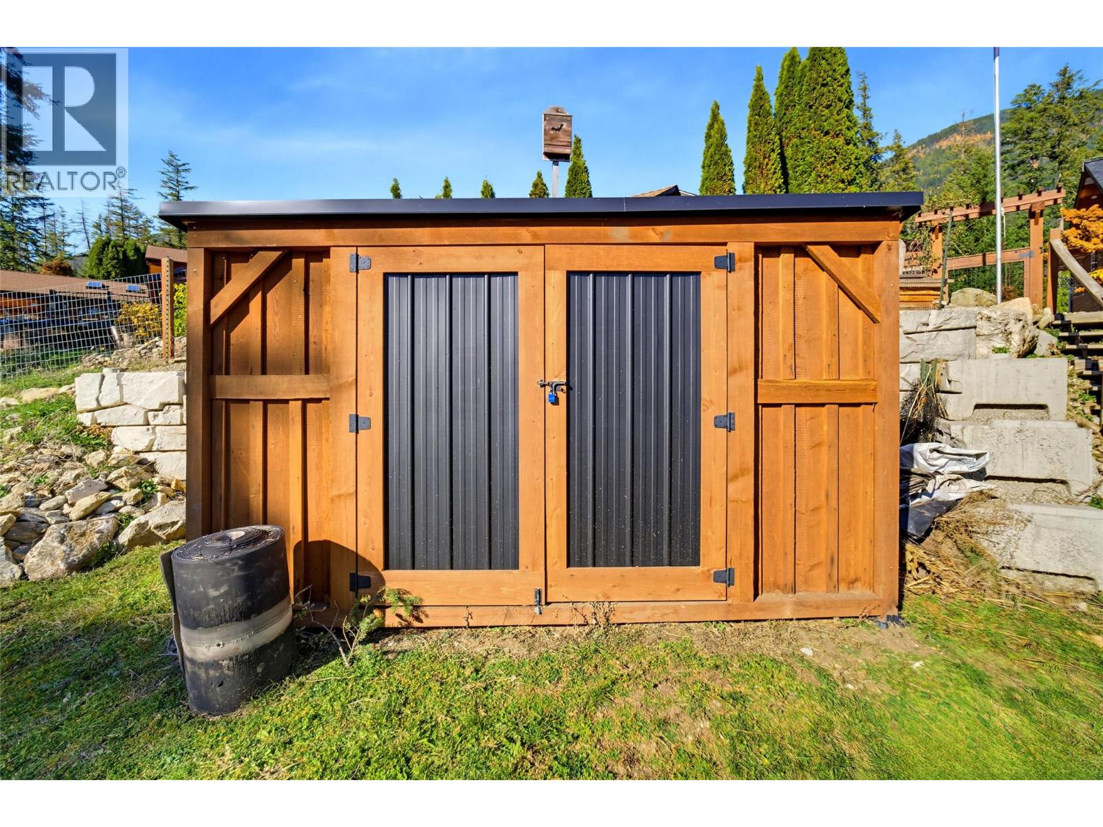 #4 5404 Sunnybrae Canoe Point Road - 51