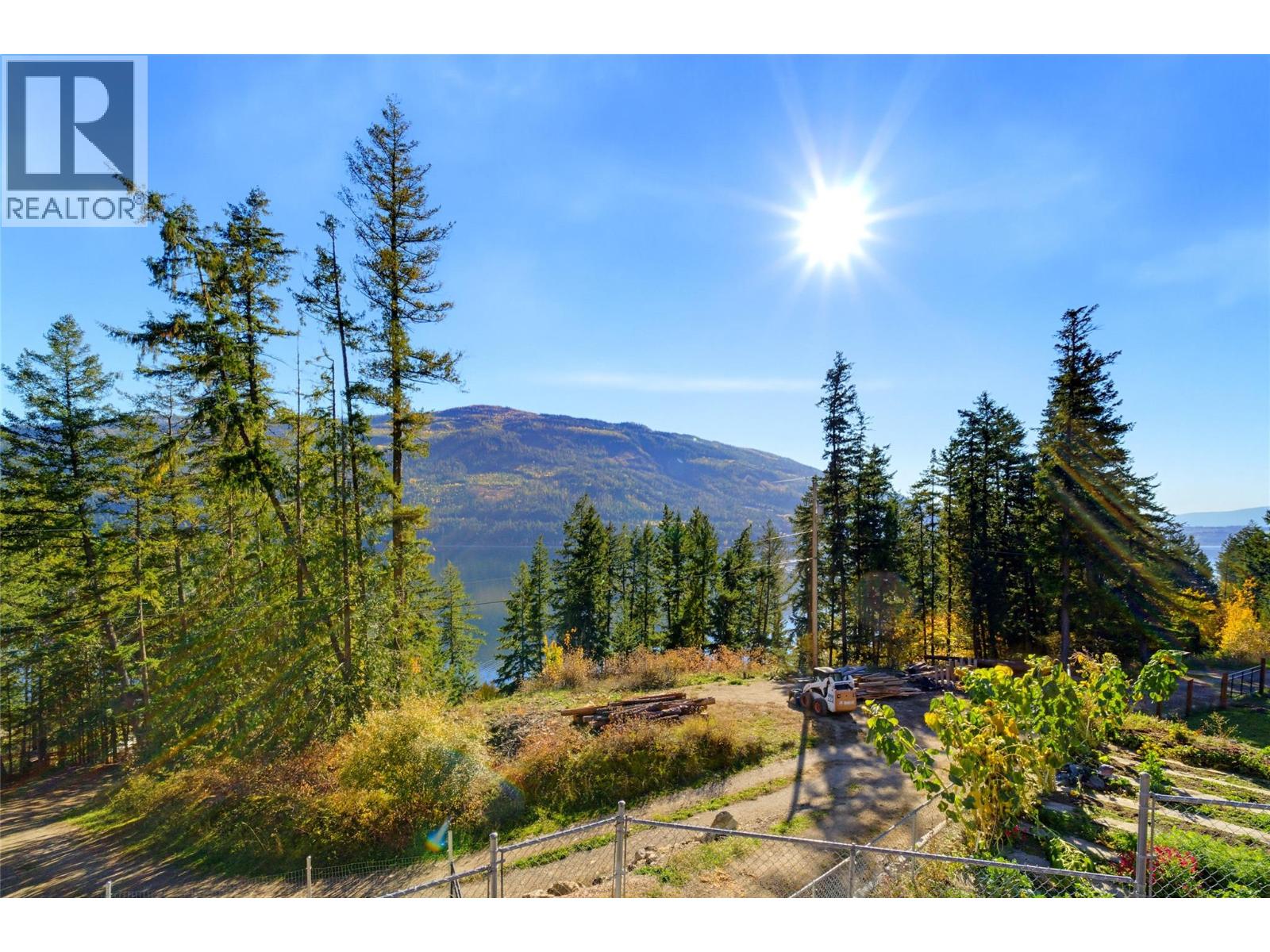 #4 5404 Sunnybrae Canoe Point Road - 62