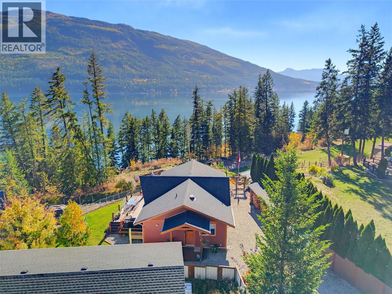 #4 5404 Sunnybrae Canoe Point Road - 77