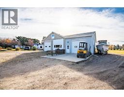 4301 39 Avenue, Ponoka, AB T4J1A7 Photo 32