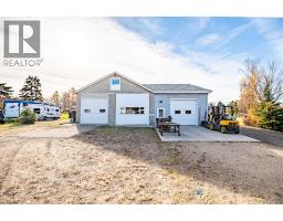 4301 39 Avenue, Ponoka, AB T4J1A7 Photo 33