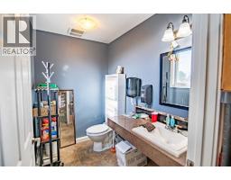 4301 39 Avenue, Ponoka, AB T4J1A7 Photo 39