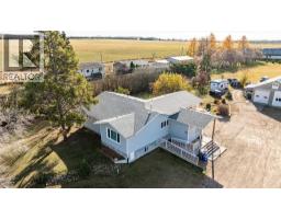 Kitchen - 4301 39 Avenue, Ponoka, AB T4J1A7 Photo 7