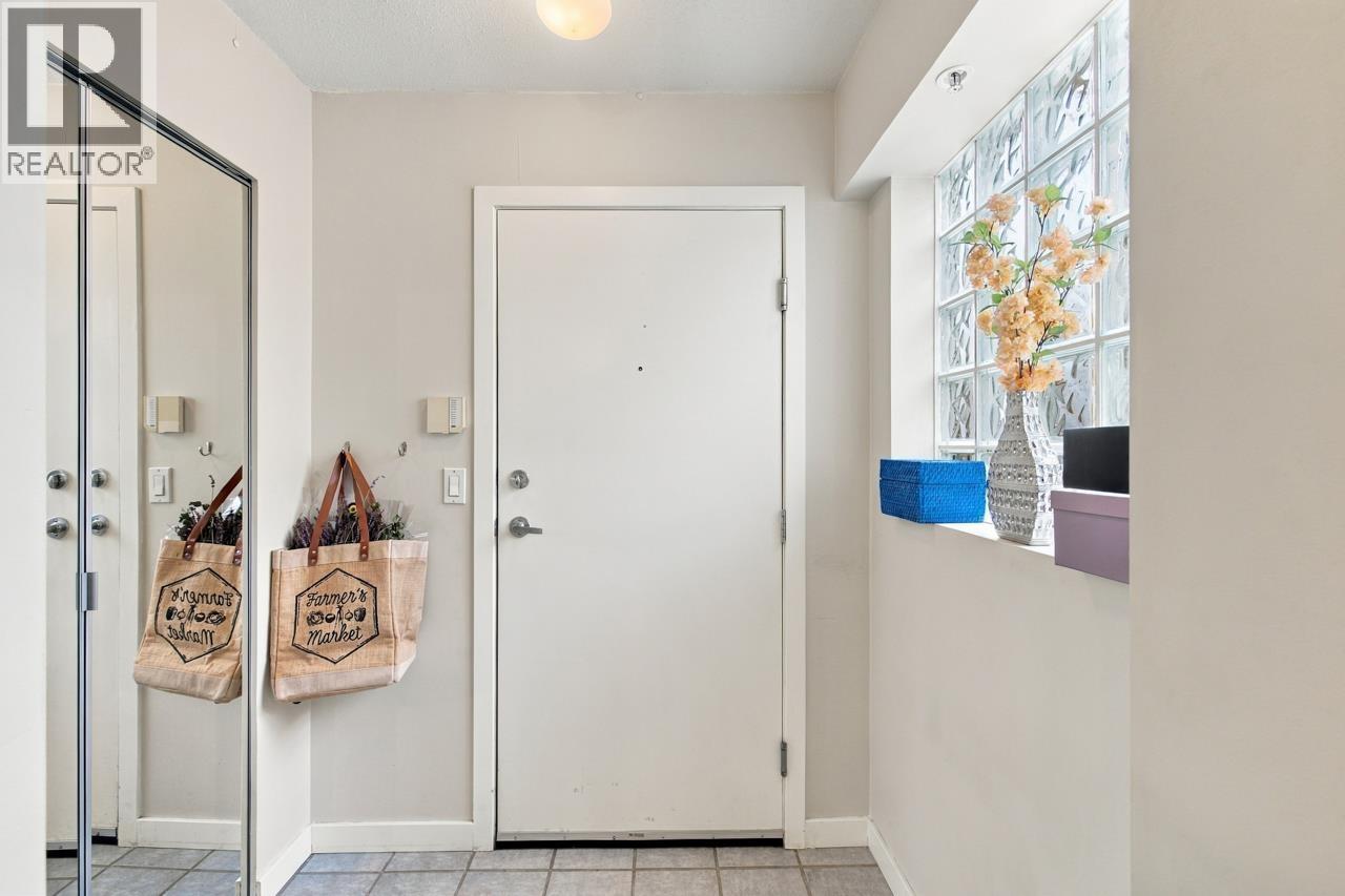 Photo 20 of 26
