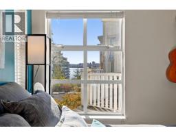 401 137 E 1st Street, North Vancouver, BC V7L1B2 Photo 14