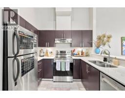 401 137 E 1st Street, North Vancouver, BC V7L1B2 Photo 8