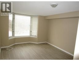 Kitchen - 180 Limeridge Road W Unit# 401, Hamilton, ON L9C7H7 Photo 6