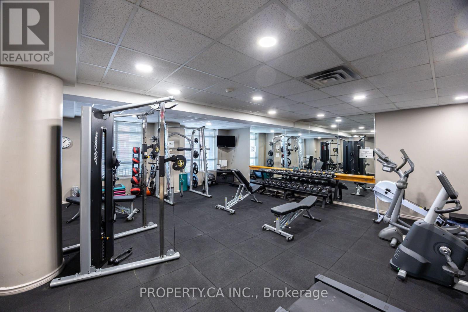 209- 330 Adelaide Street East, Toronto, ON photo 32