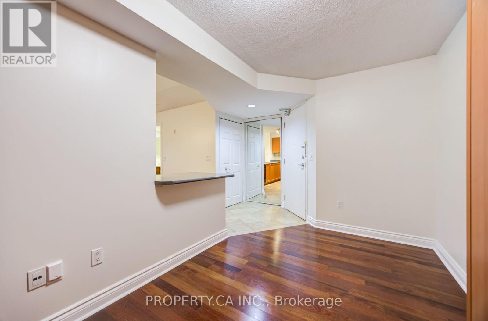 209- 330 Adelaide Street East, Toronto, ON photo 9