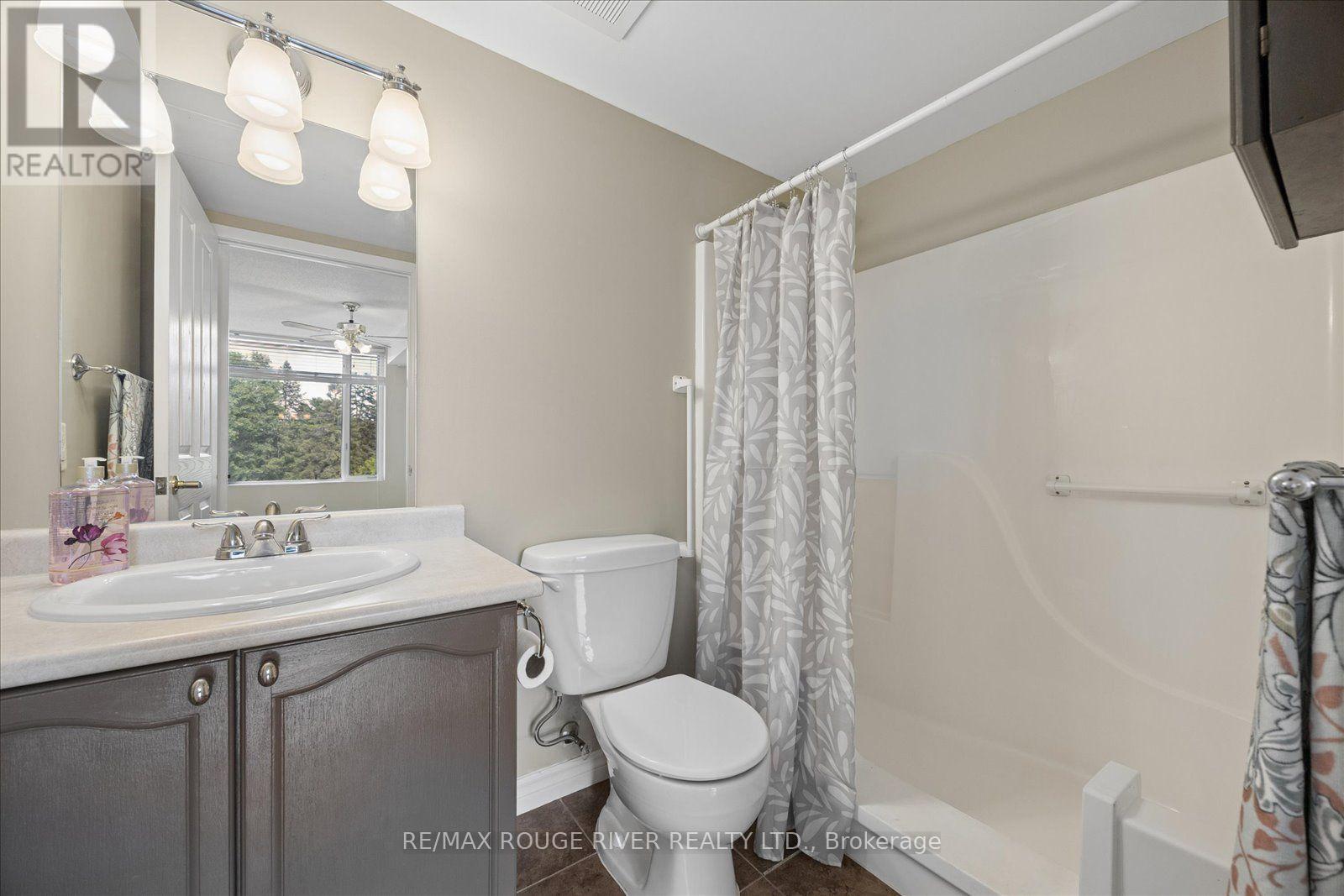 405- 452 Scarborough Golf Club Road, Toronto, ON photo 15